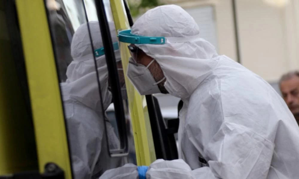 Κορονοϊός: Συναγερμός στο ΕΚΑΒ Δ. Μακεδονίας - Διασώστης θετικός στον ιό
